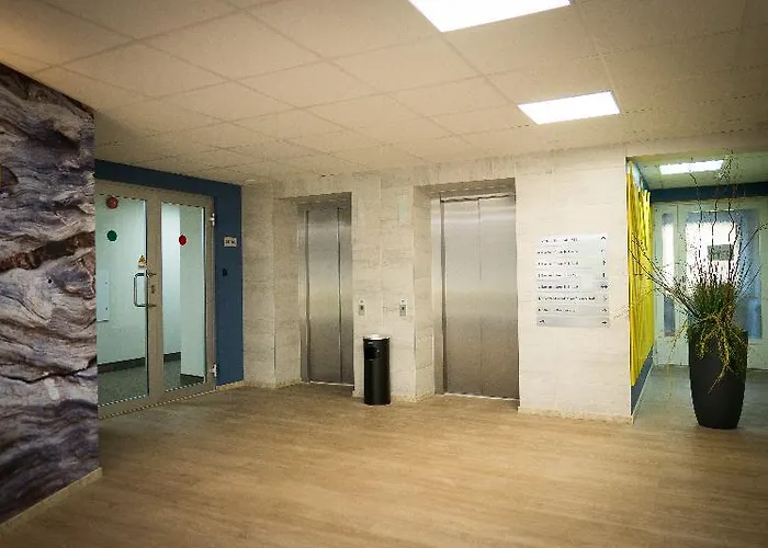 Liivarand Szálloda 3*